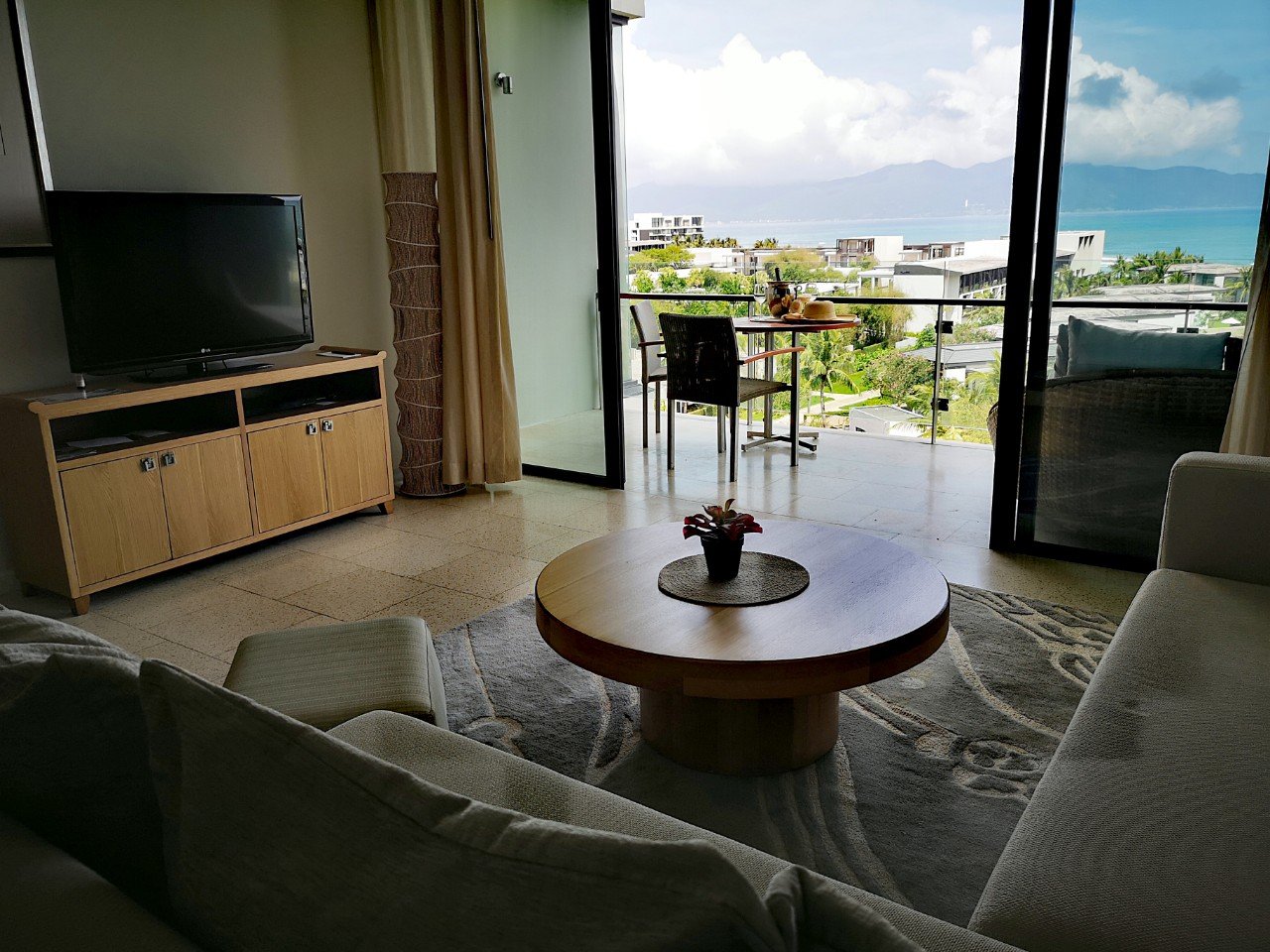 Luxury Apartment with Sea View in Hyatt Regency Da Nang – 3 bedrooms
