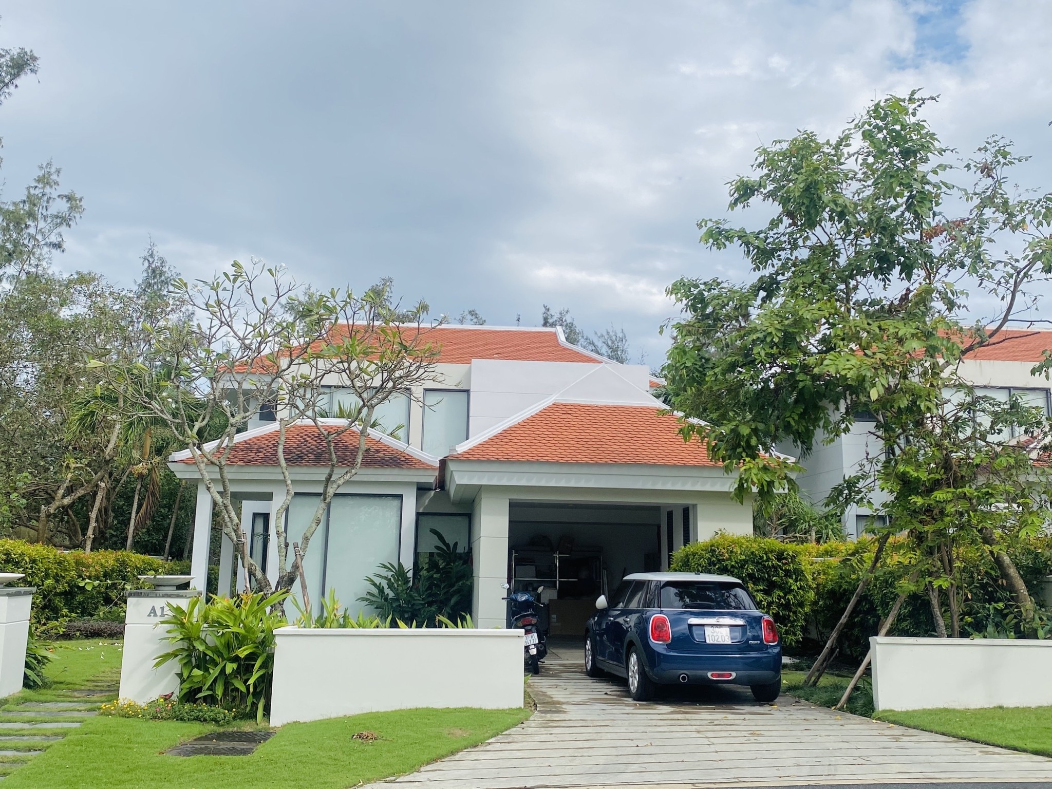 Villa with Pool at Ocean Villa – Exceptional Family Living in Da Nang