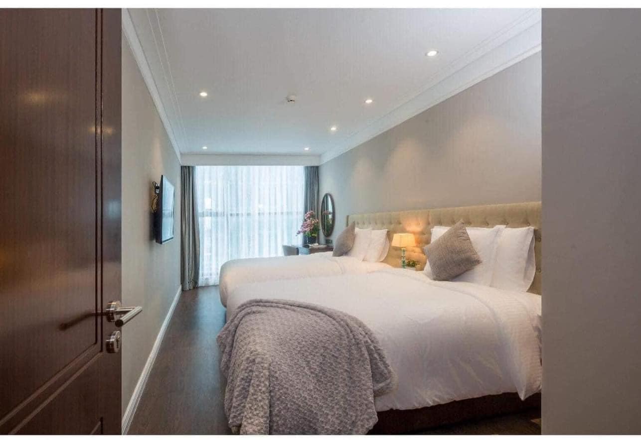 Spacious 2 Bedrooms Apartment at Altara Suites: Unbeatable Beachside Living