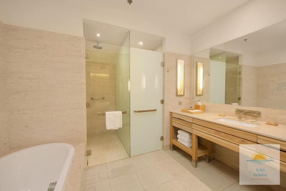 Luxurious 2 Bedrooms Apartment at Hyatt Regency for rent, Da Nang