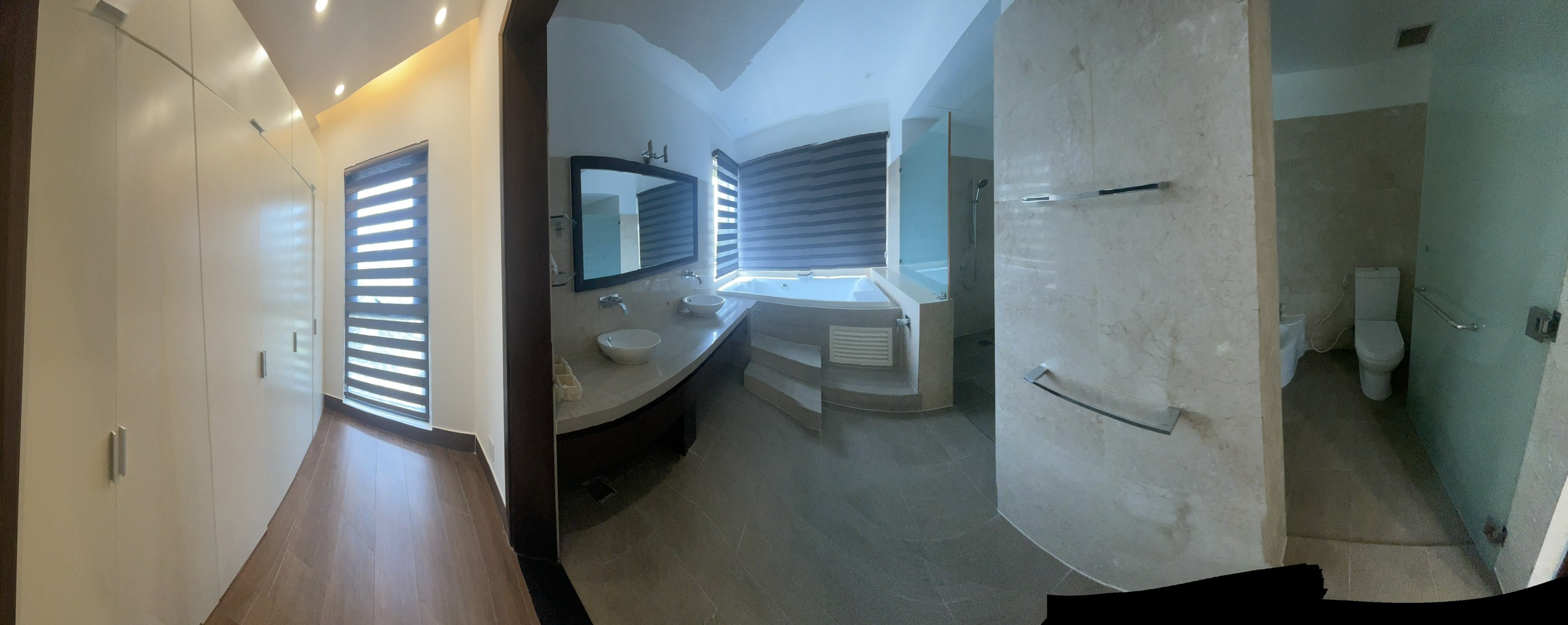 Luxurious 4 Bedrooms Villa at Montgomerie Links for Rent
