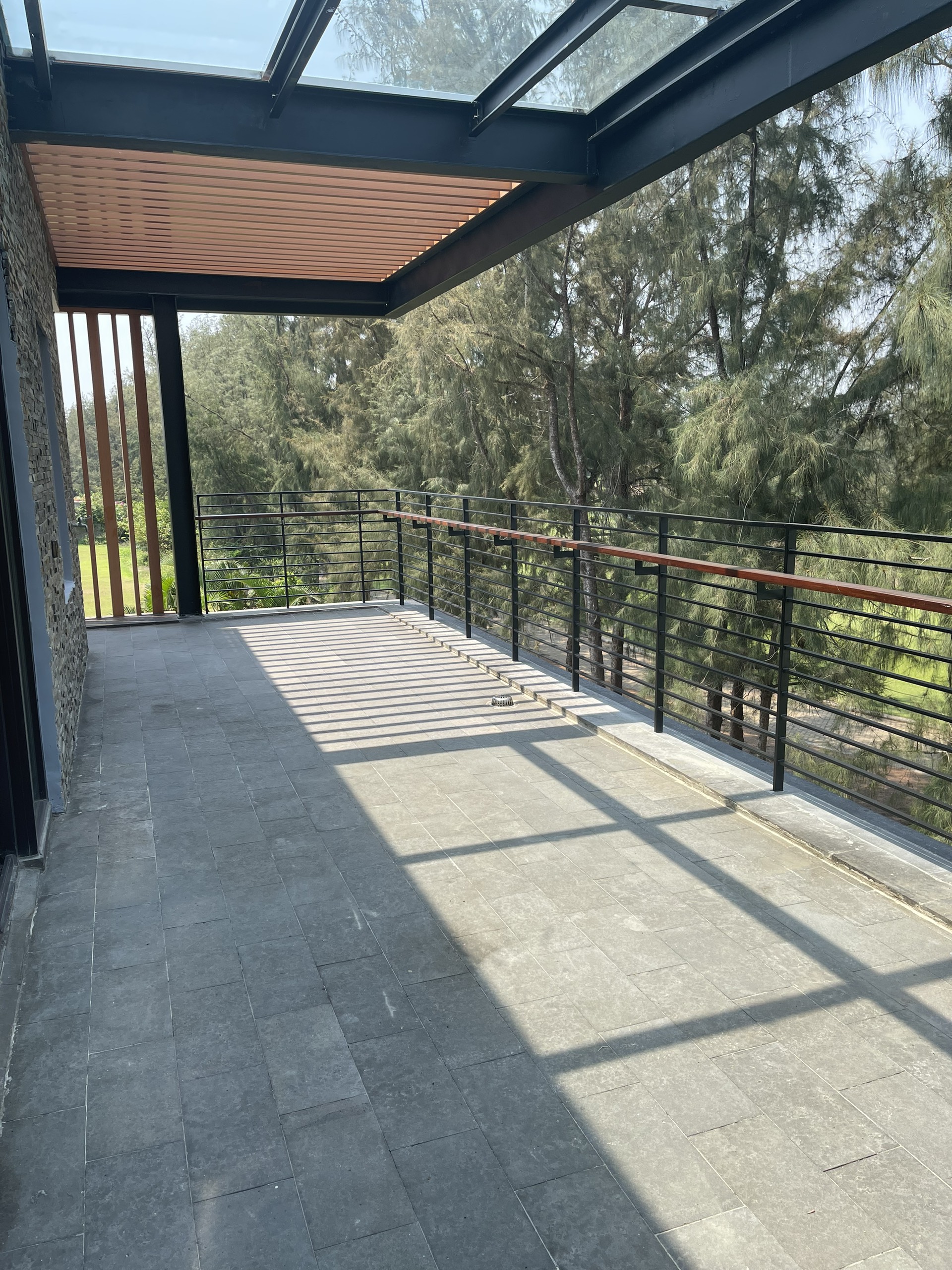 Luxurious 4 Bedrooms Villa at Montgomerie Links for Rent