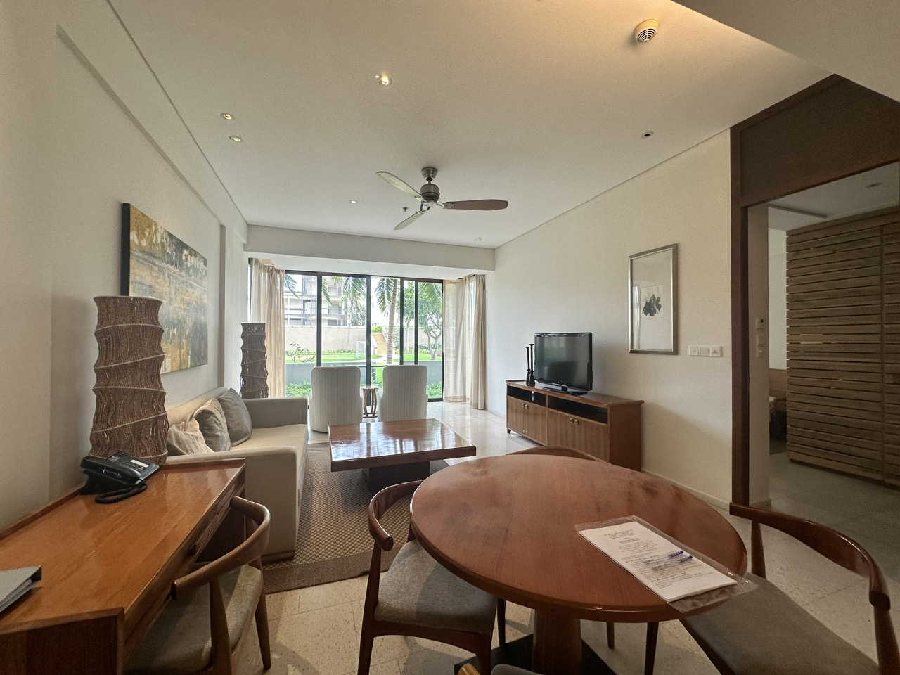 Luxurious One Bedroom Apartment for Rent at the Hyatt Regency, Da Nang