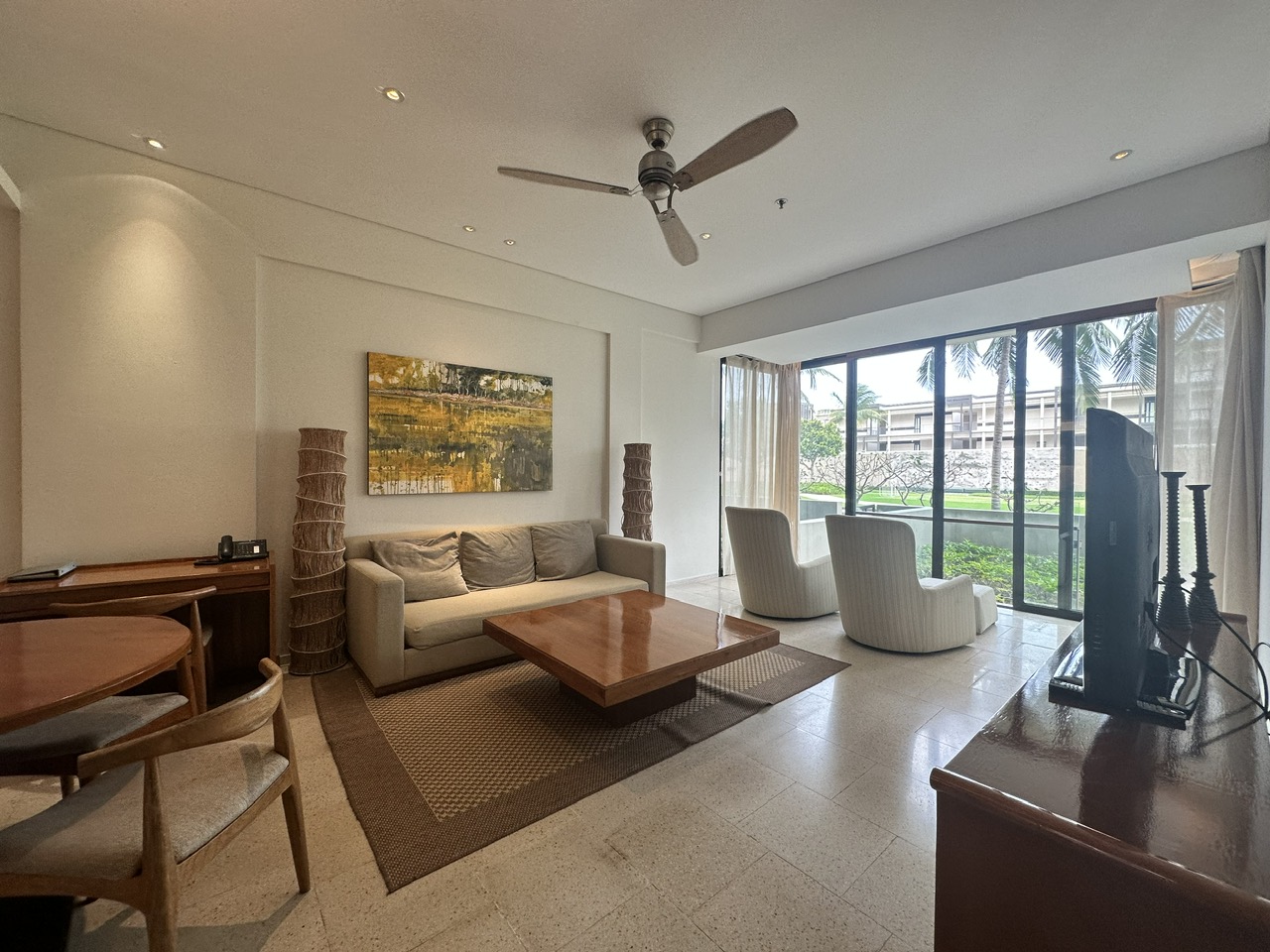 Luxurious One Bedroom Apartment for Rent at the Hyatt Regency, Da Nang