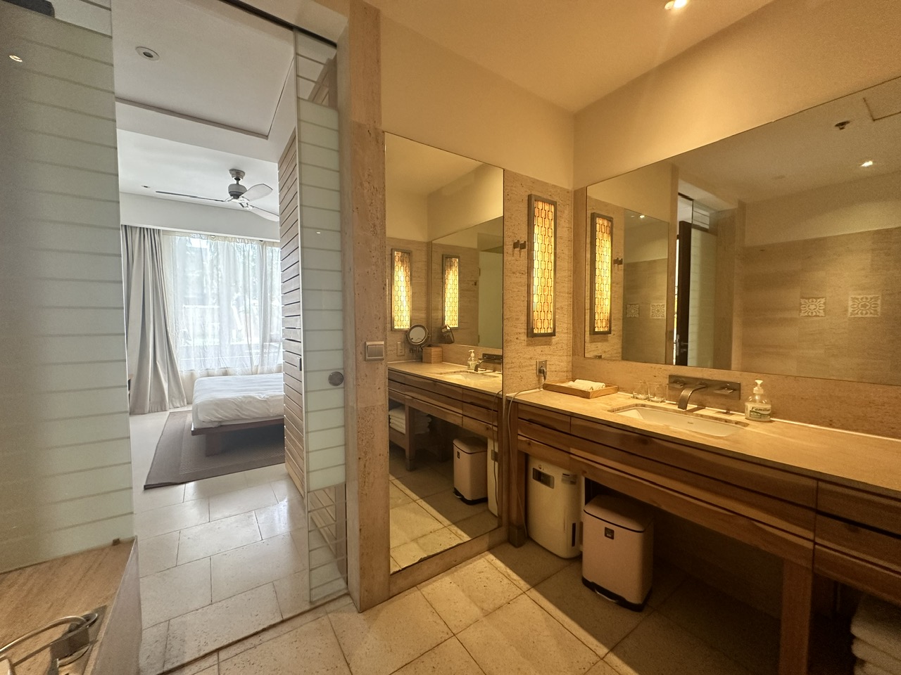 Luxurious One Bedroom Apartment for Rent at the Hyatt Regency, Da Nang