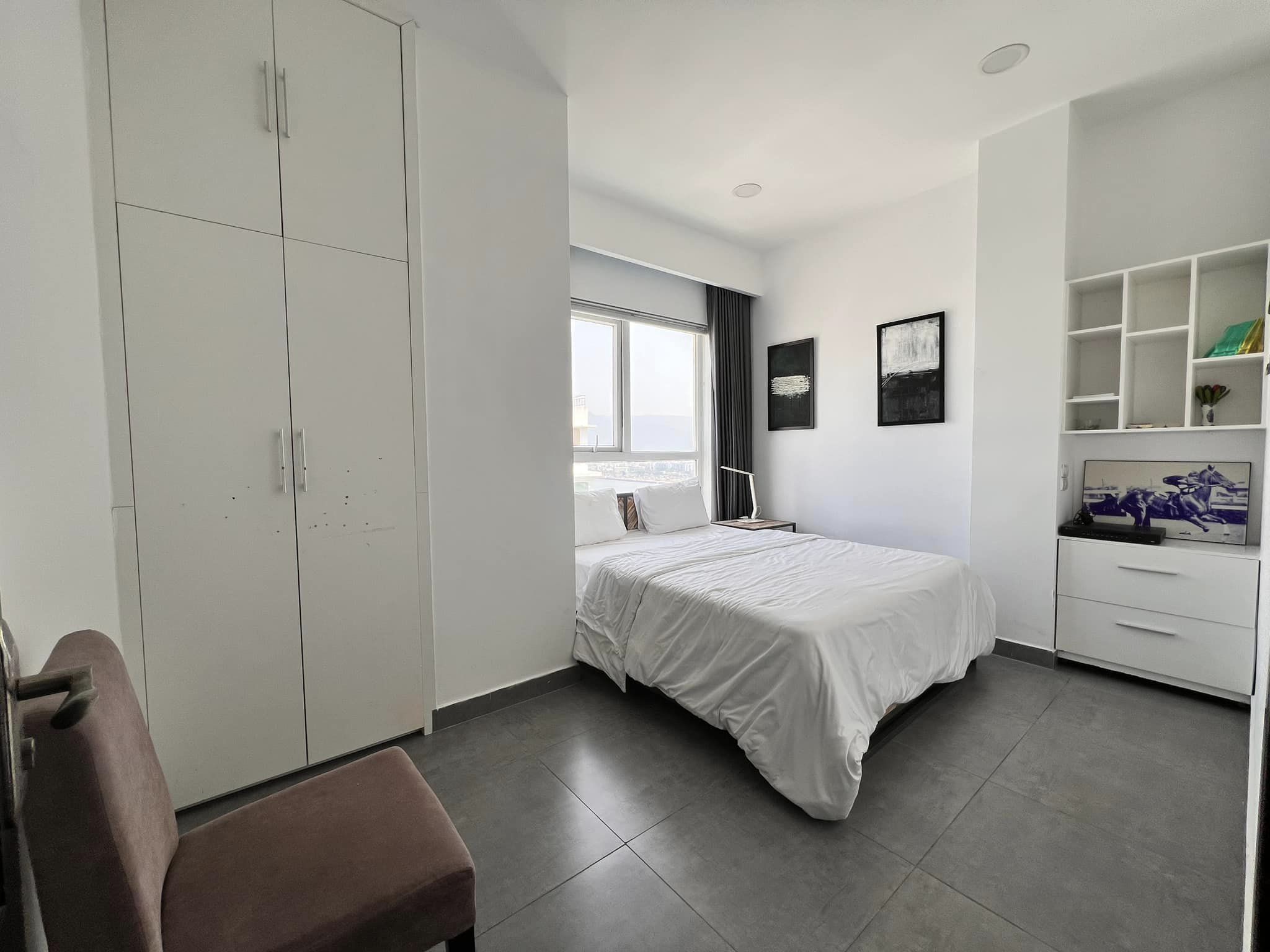 Luxurious 3 Bedrooms Penthouse with Riverview for Rent at Danang Plaza