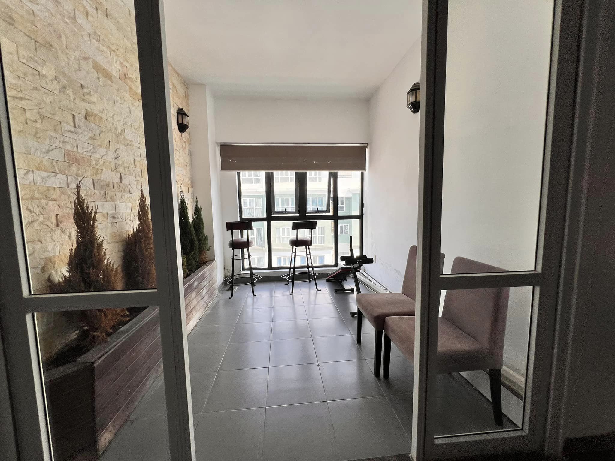 Luxurious 3 Bedrooms Penthouse with Riverview for Rent at Danang Plaza
