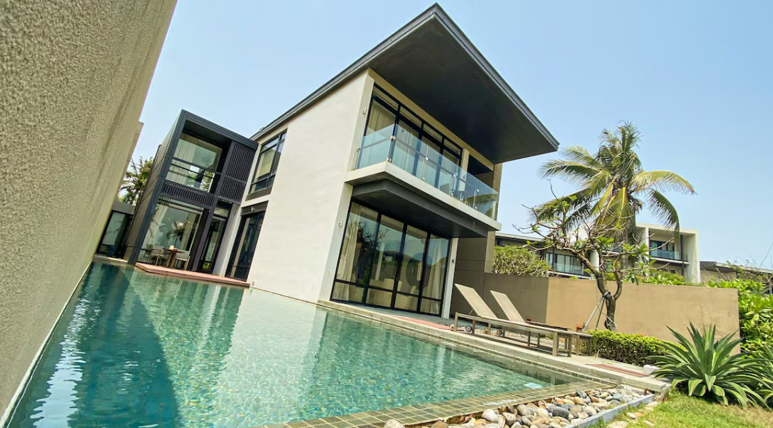 3 Bedrooms Beachfront Villa at Hyatt Regency Danang – Unparalleled Luxury