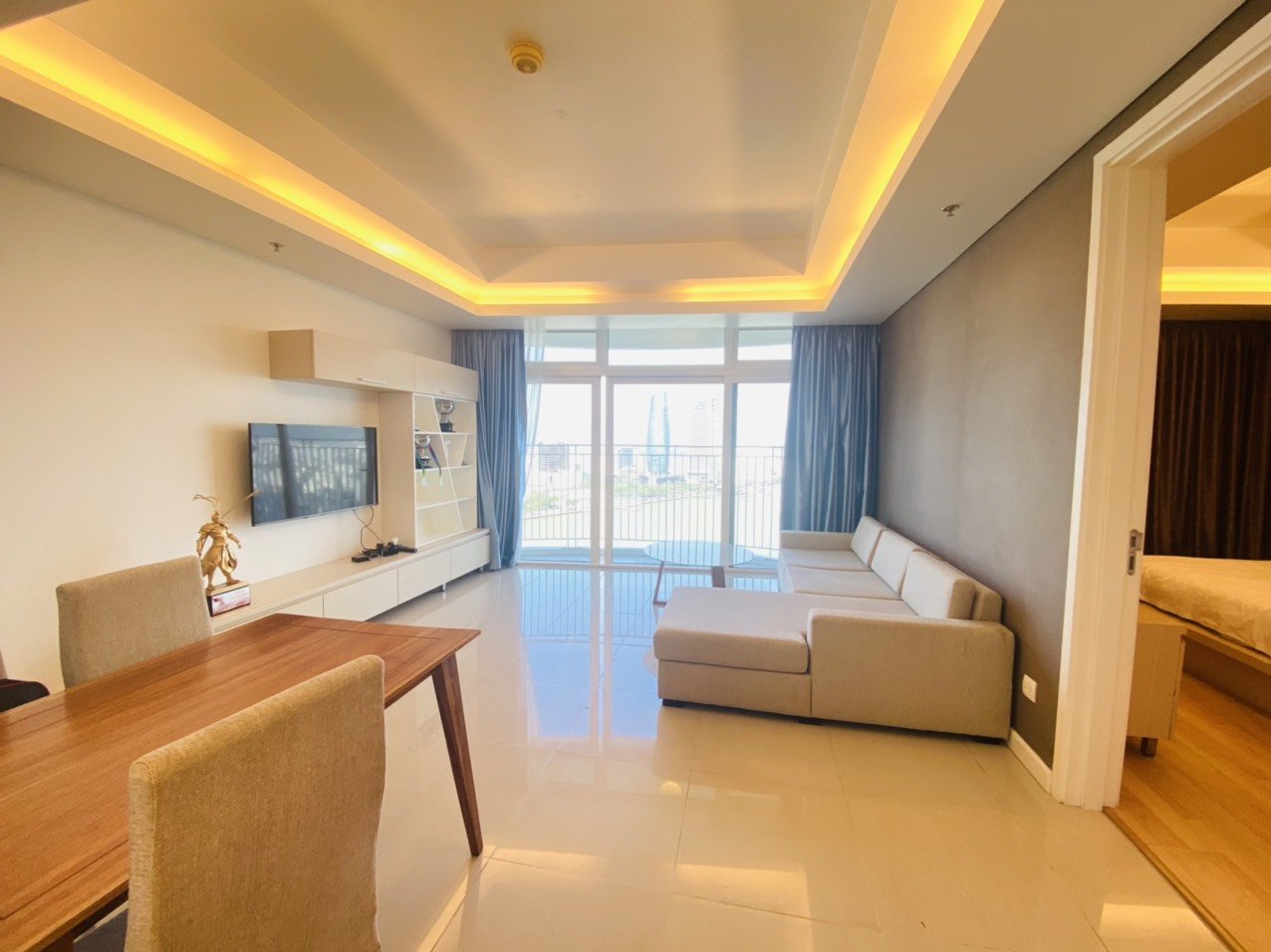 Luxurious 2 Bedrooms Apartment at Azura Danang – Perfect Location