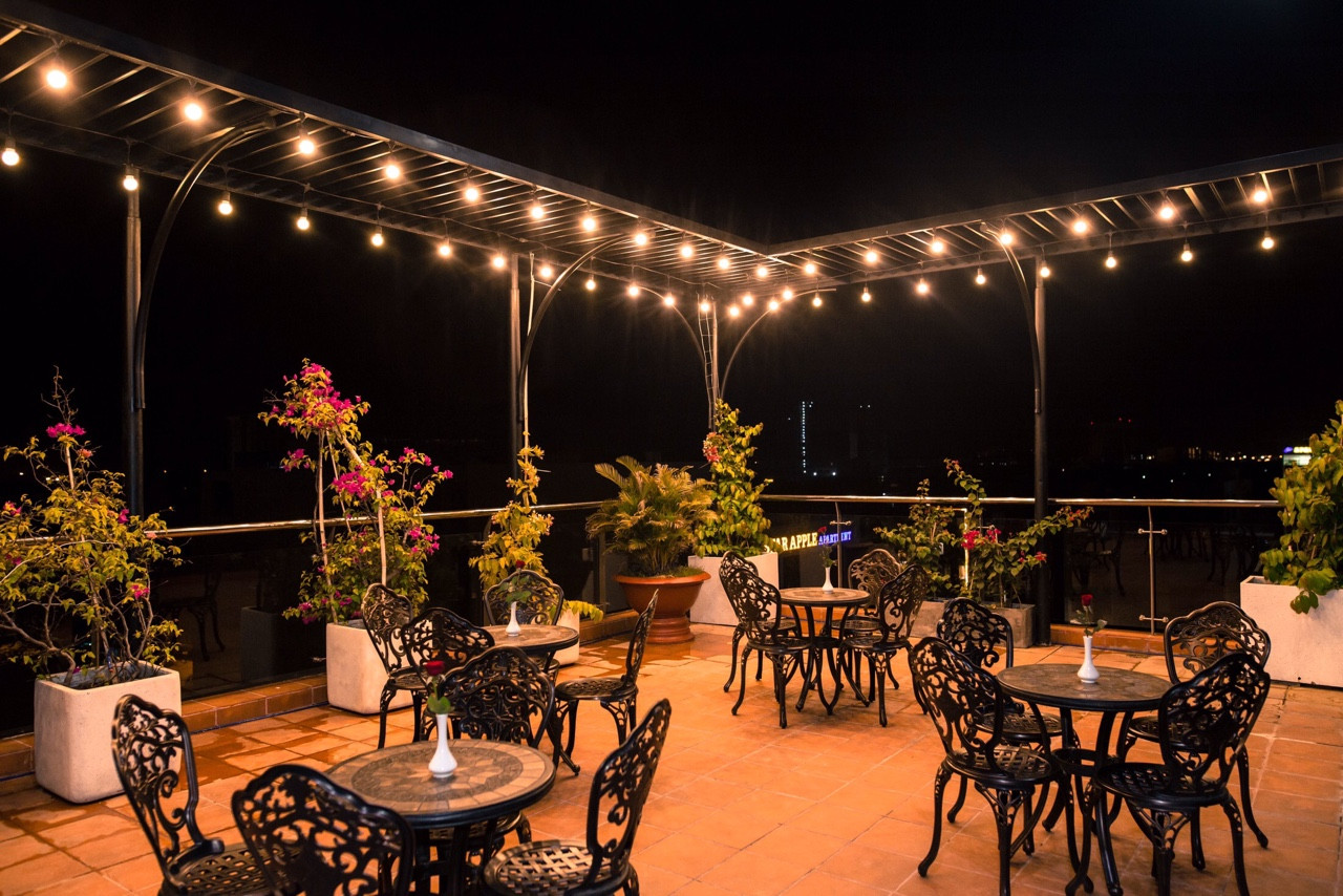 Luxury 2 Bedrooms Rooftop Pool Apartment for Rent in Da Nang