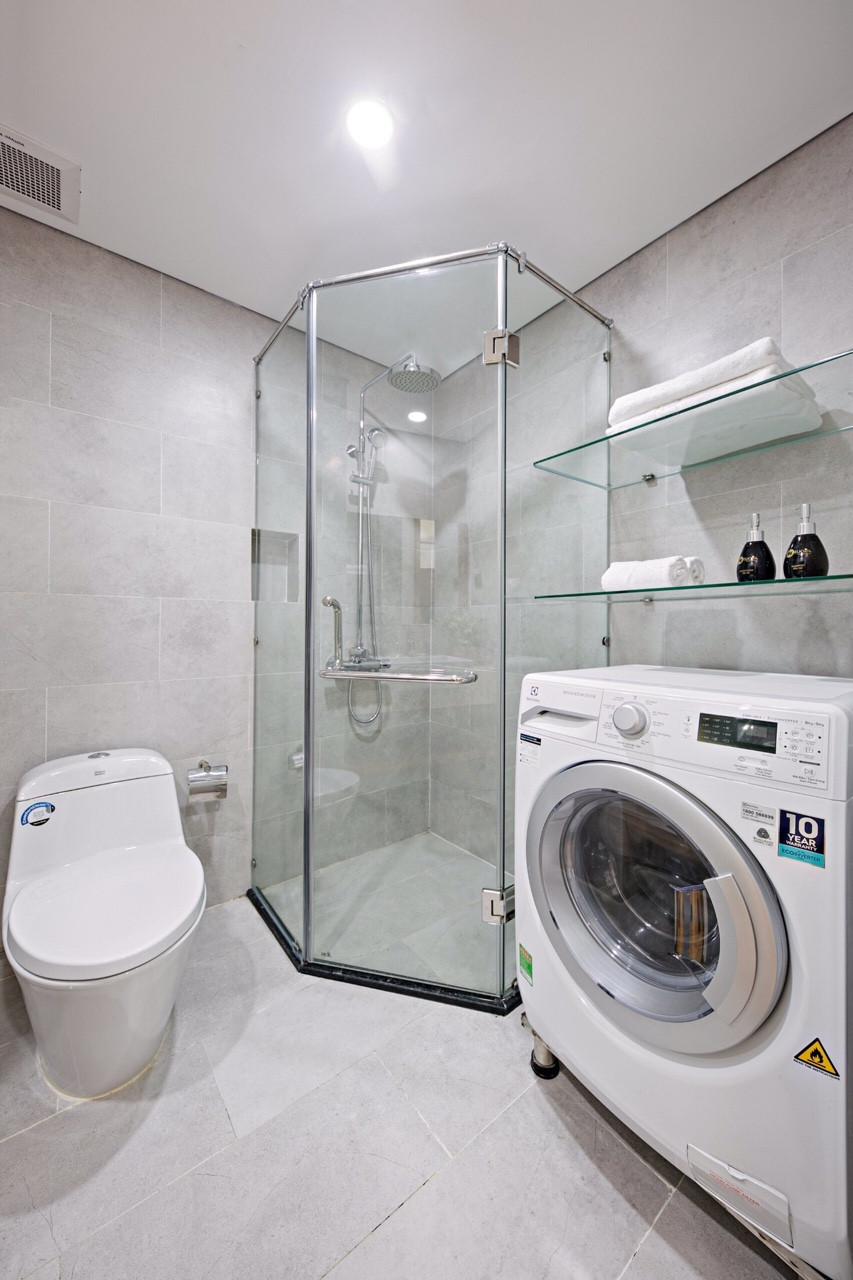 Luxury 2 Bedrooms Rooftop Pool Apartment for Rent in Da Nang