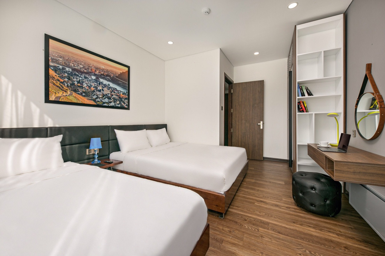 Luxury 2 Bedrooms Rooftop Pool Apartment for Rent in Da Nang