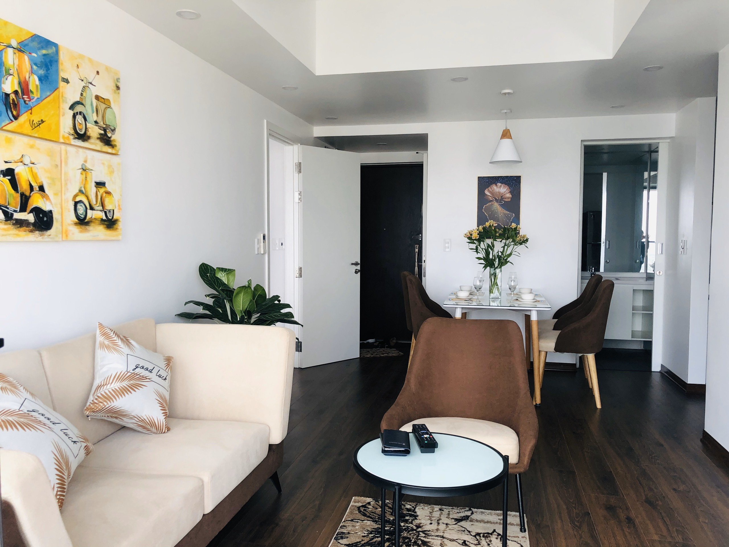 High standard and cozy 2 bedrooms apartment near the beach in Da Nang