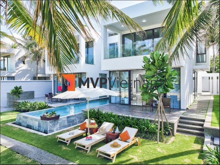 Luxury life style – Beachfront villa in Ocean Resort for rent