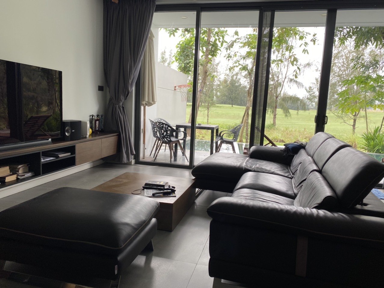 Luxury Three Bedrooms Villa For Rent in The Point Villas Da Nang