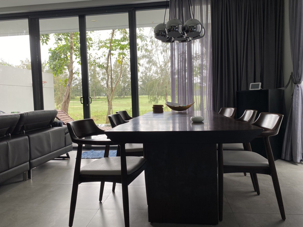 Luxury Three Bedrooms Villa For Rent in The Point Villas Da Nang