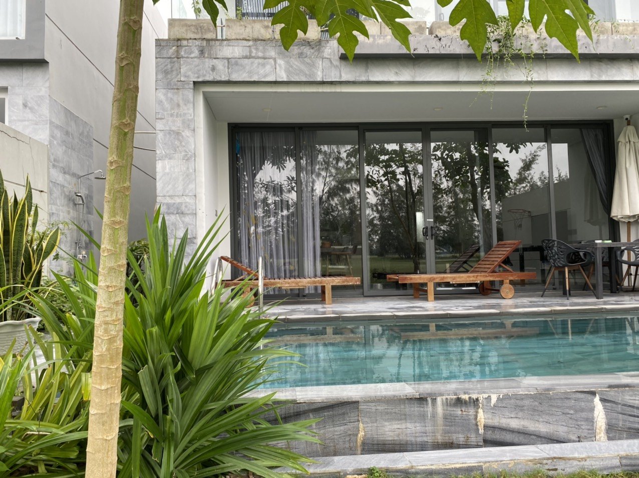 Luxury Three Bedrooms Villa For Rent in The Point Villas Da Nang