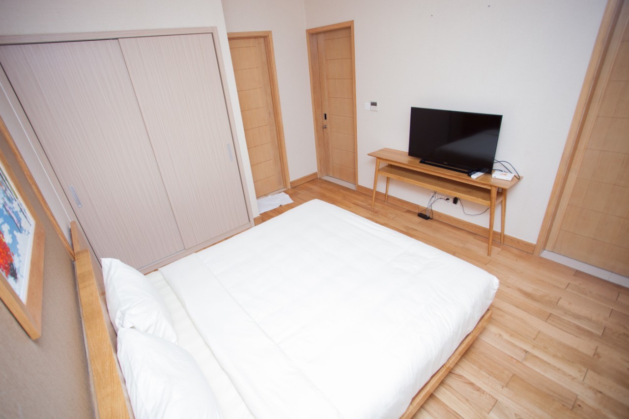 Rare 1 Bedroom Apartment at Ocean Suite for Rent in Da Nang