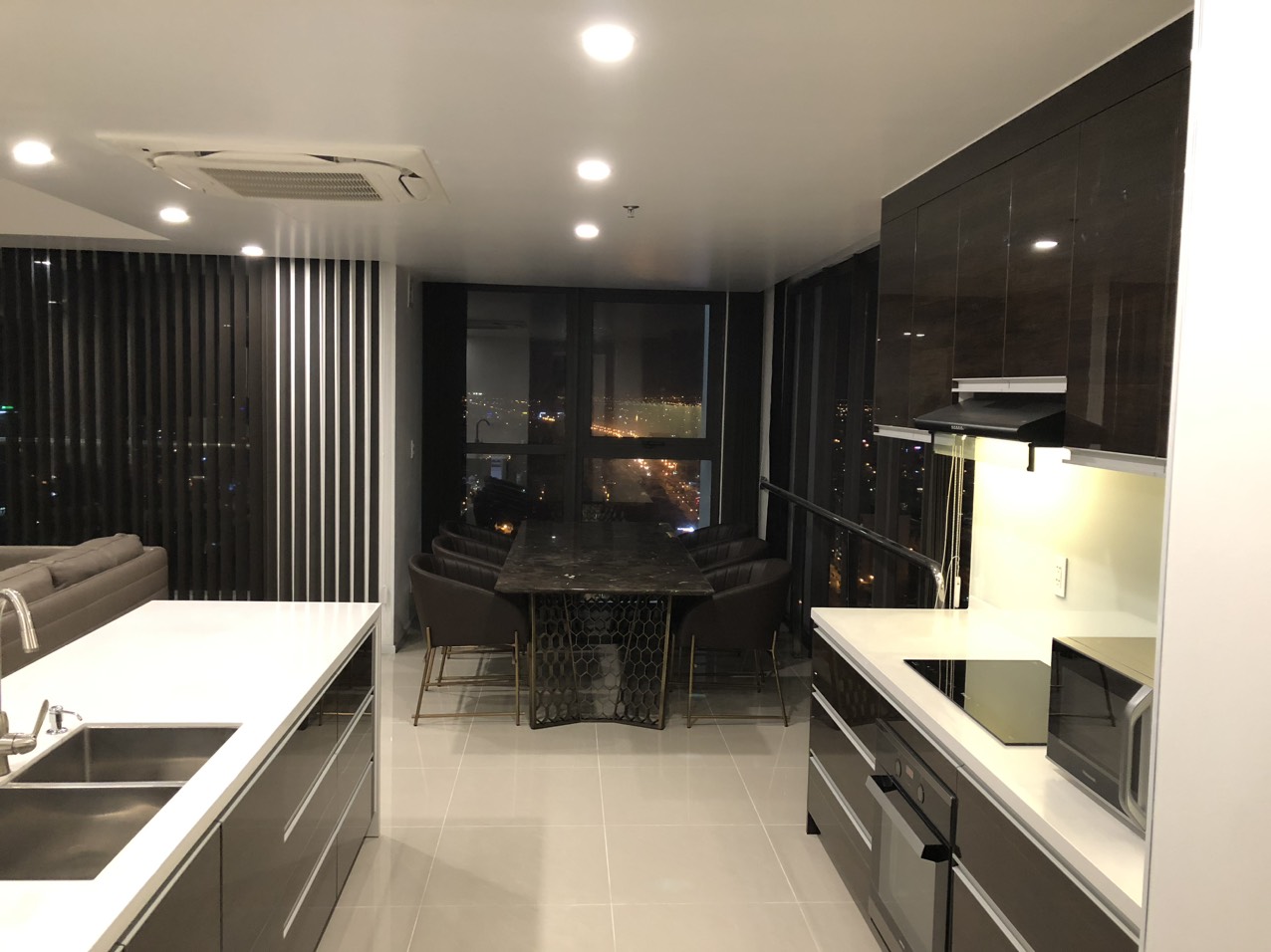 3 bedroom apartment – Luxurious Hiyori Garden Tower Penthouse Awaits