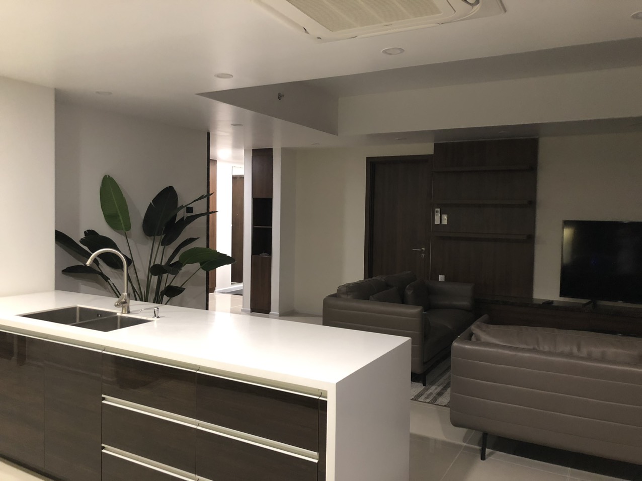 3 bedroom apartment – Luxurious Hiyori Garden Tower Penthouse Awaits