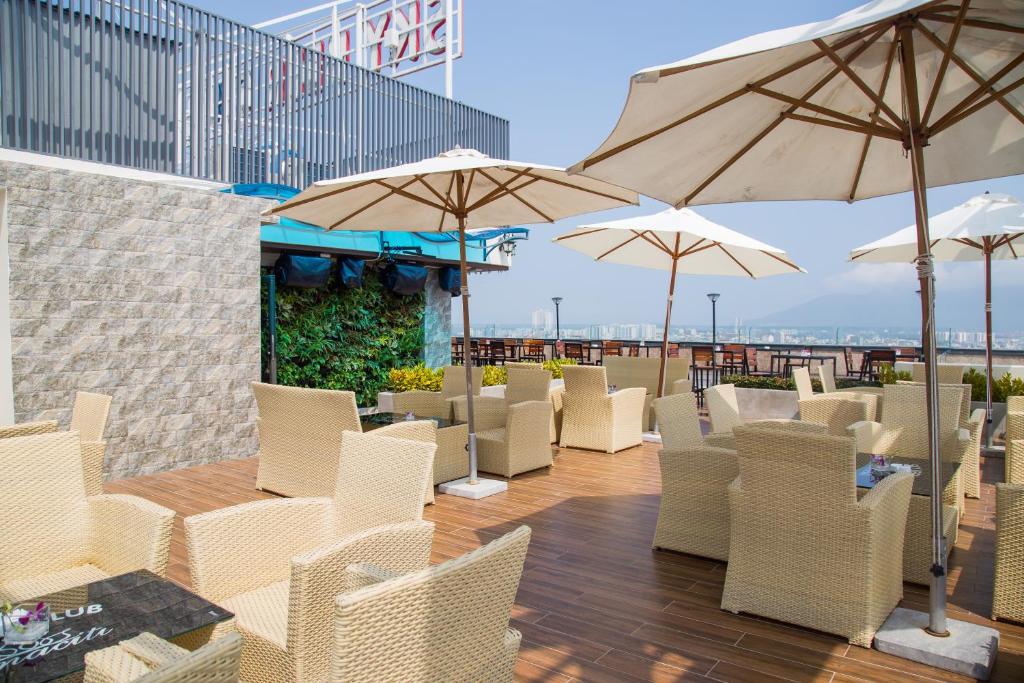 Hotel for rent in Danang – 4 star hotel near My Khe beach for rent