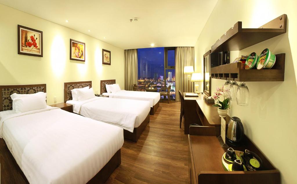 Hotel for rent in Danang – 4 star hotel near My Khe beach for rent