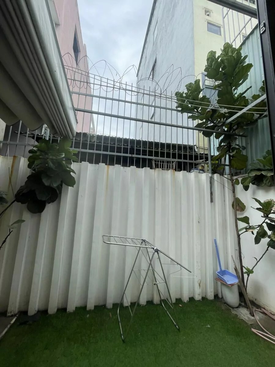 A 2-storey house for sale is located on An Thuong Street, My An Ward, Ngu Hanh Son District, Da Nang