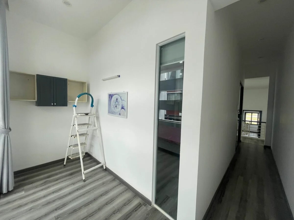 2 Bedroom house for sale in An Thuong area, close to My Khe beach, Da Nang City. This 2-storey