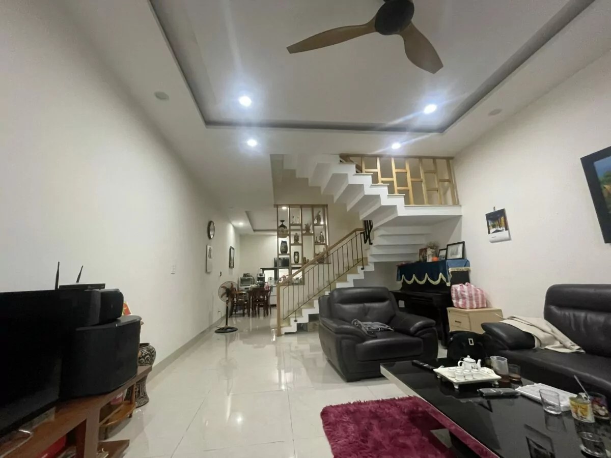 4 bedroom house for rent is located in front of Han river, Chuong Duong street, My An ward, Ngu Hanh