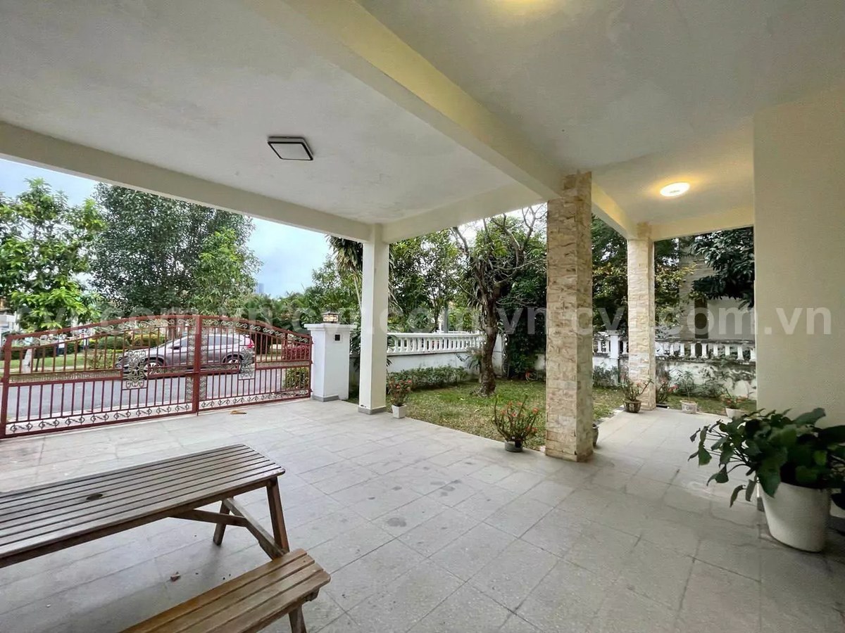 Garden villa for rent in Phuc Loc Vien area Da Nang. Detail: Location: Located in one of the