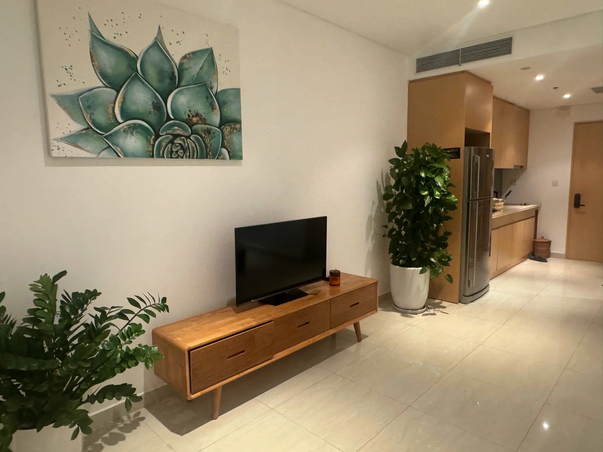 2 bedroom Ocean Suites Building A for sale- This unit to sell under Foreigner named