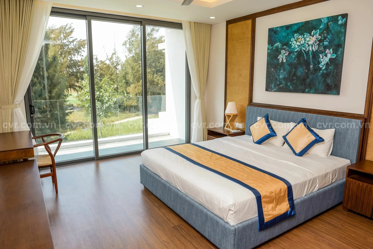 THE POINT GOLF COURSE VILLA 4BDR FOR SALE IN DA NANG The Point has a prime location, located in