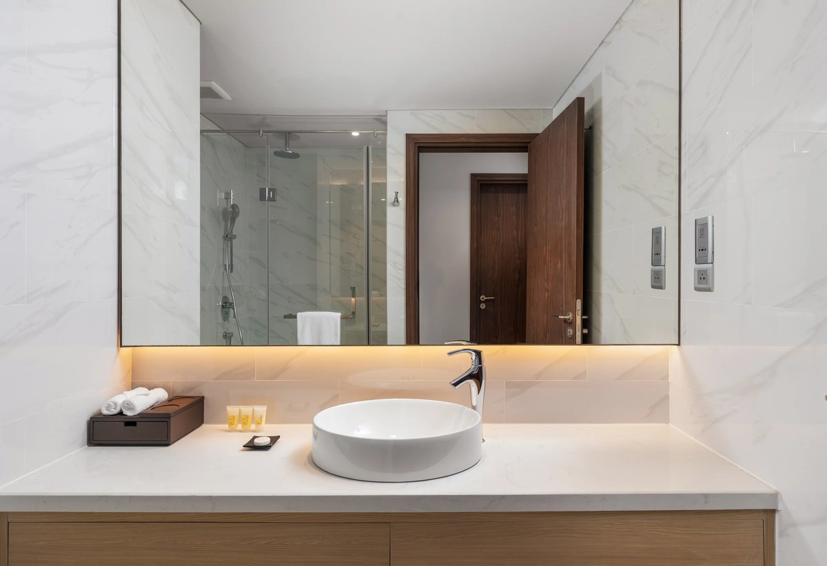 Wyndham Soleil Da Nang | 1 Bedroom Beachfront Apartment with Partial Sea View for Rent