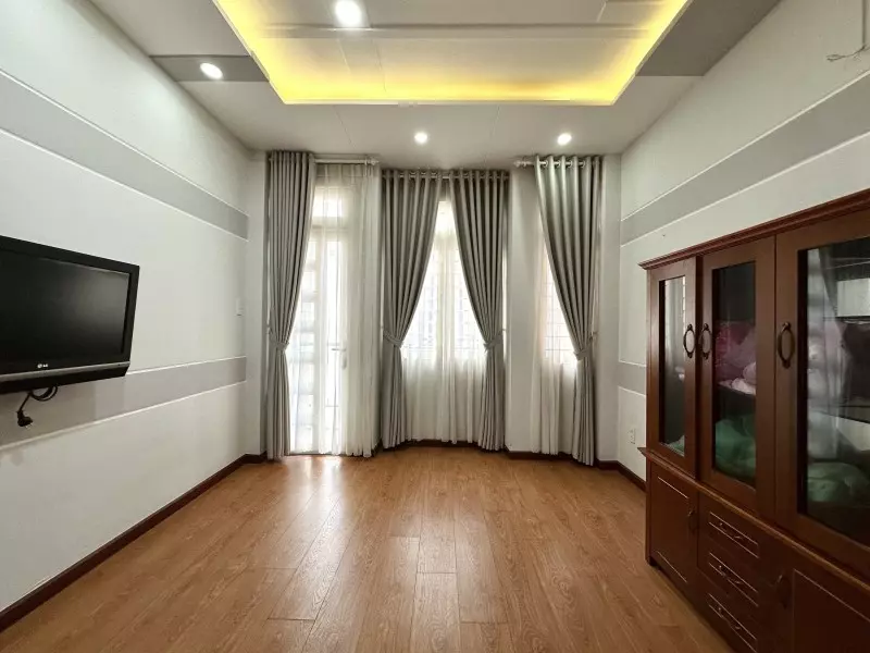 Phu Nhuan