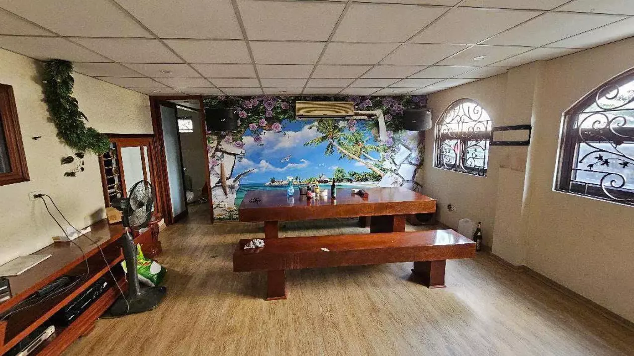 apartment for sale 6.5 billion - usage nearly 200m2 in nam trung yen urban area