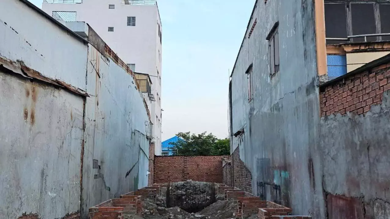 District 8