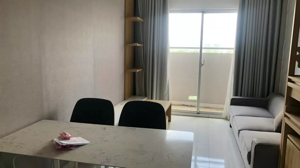 binh chanh apartment for sale under 1.5 billion with separate book, 2 bedrooms, 70m2 corner apartment. notary transfer of name immediately