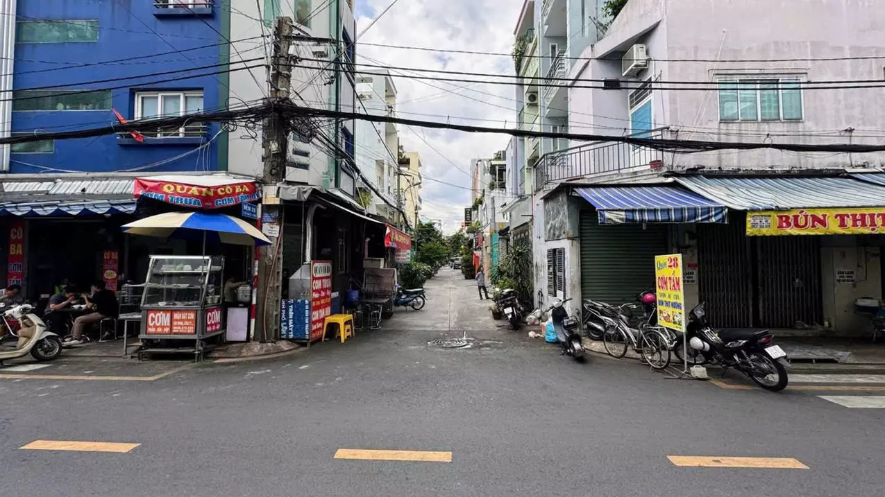 Tan Phu