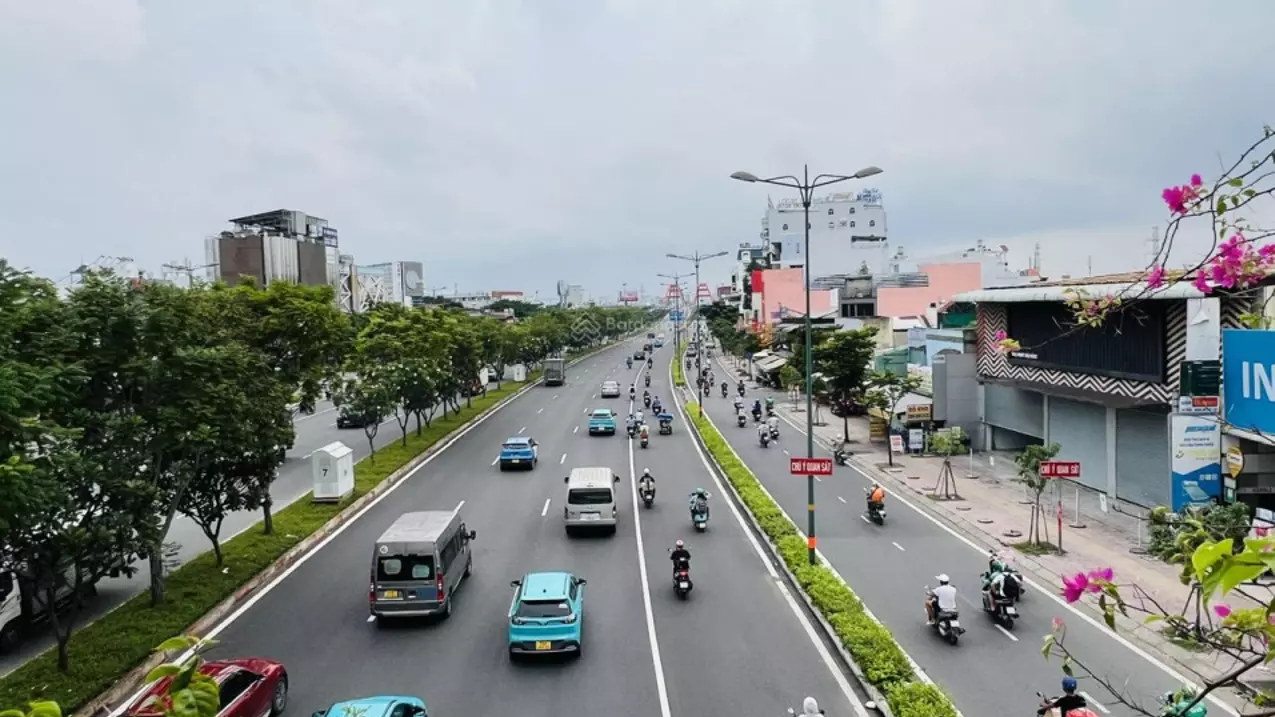 front house for sale pham van dong - opposed to giga mall - 7 floor building - rental contract 300 million/month -