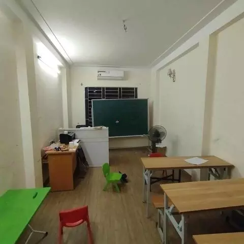Nam Tu Liem