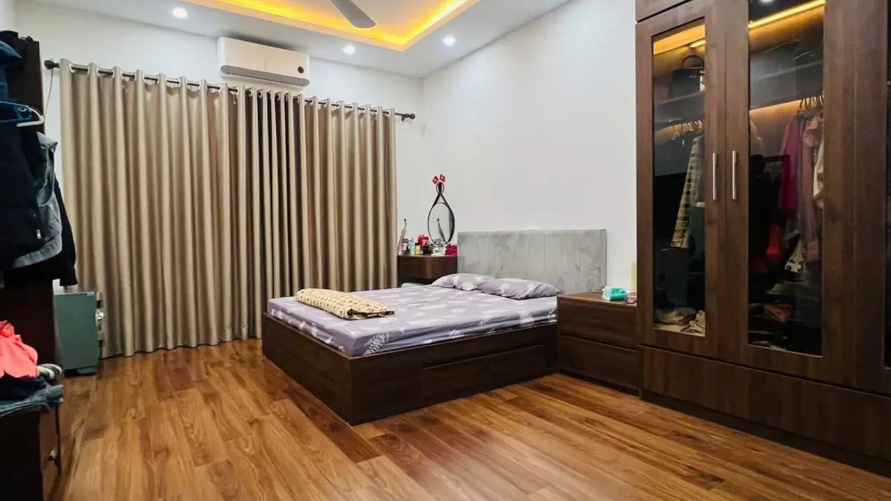 Hoang Mai