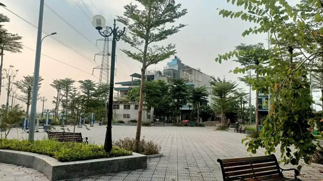Ha Dong