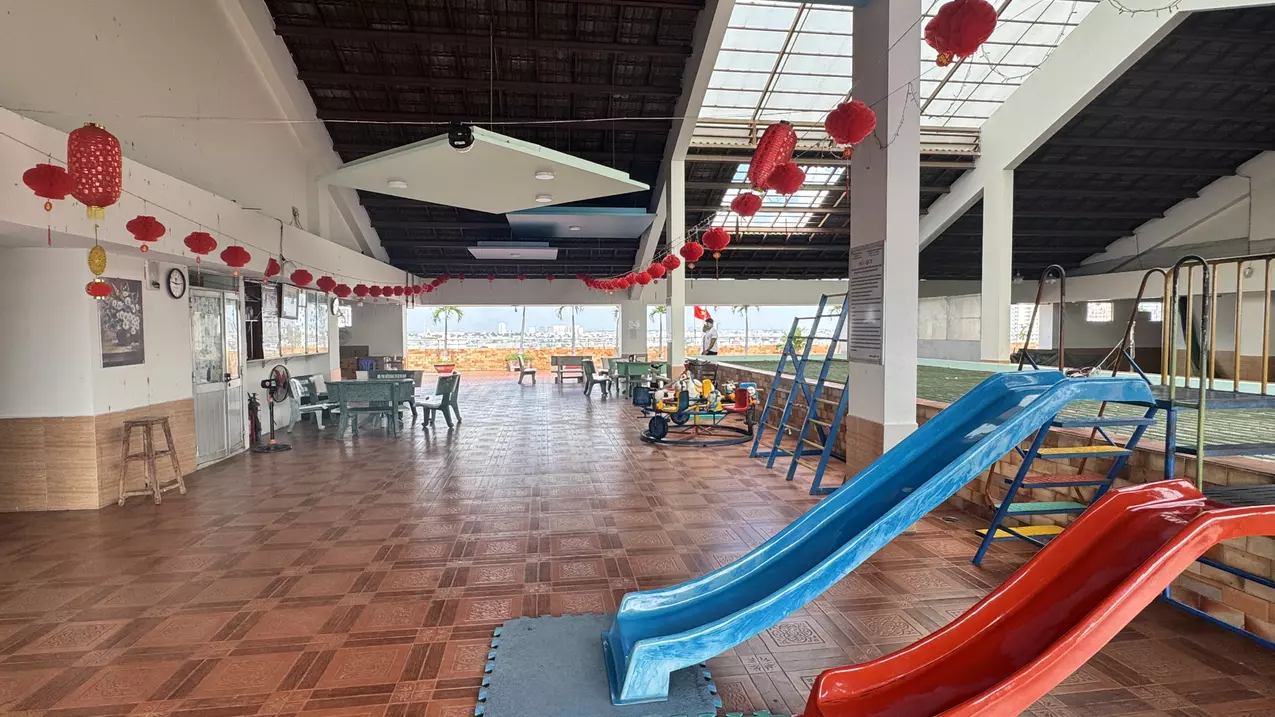 selling apartment at 62 ba hom by owner