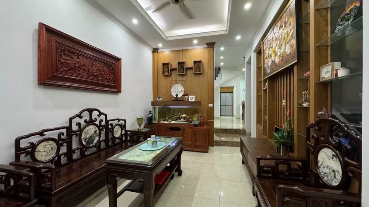 Nam Tu Liem