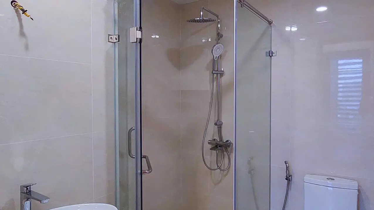 apartment frontage on nguyen luong bang, adjacent to phu my hung, high-class furniture, ready to move in, beautiful view