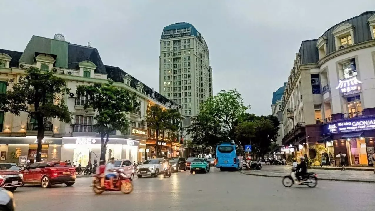 Nam Tu Liem