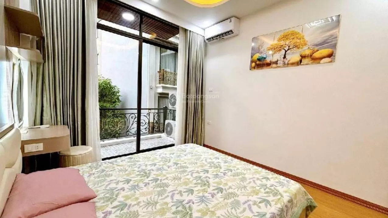 Hoang Mai