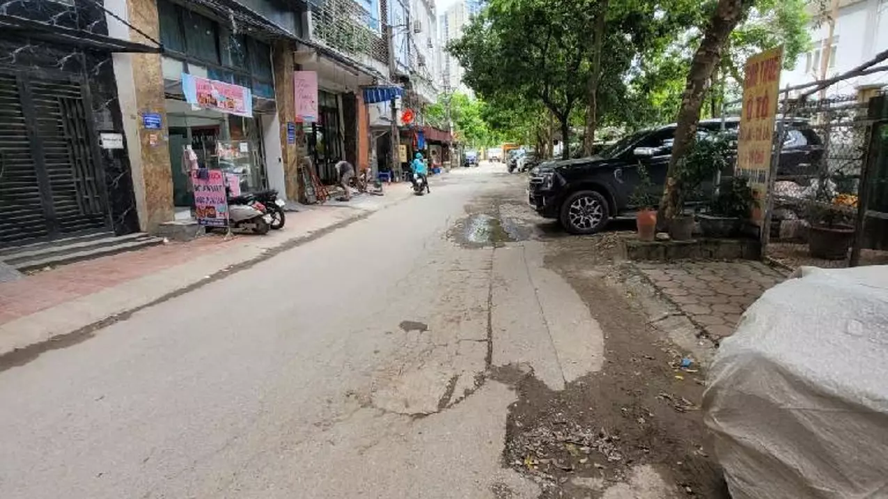 Nam Tu Liem