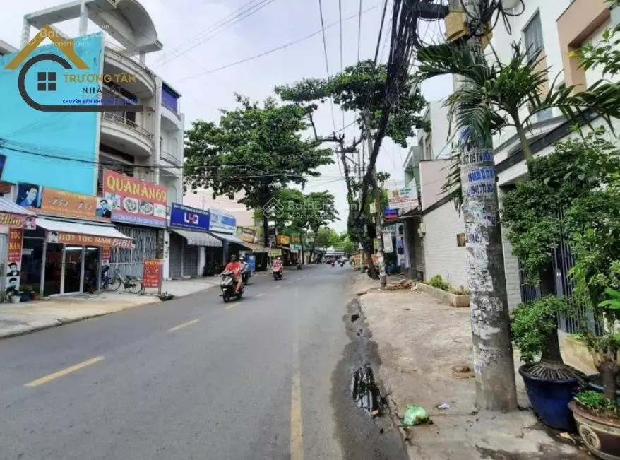 Tan Phu