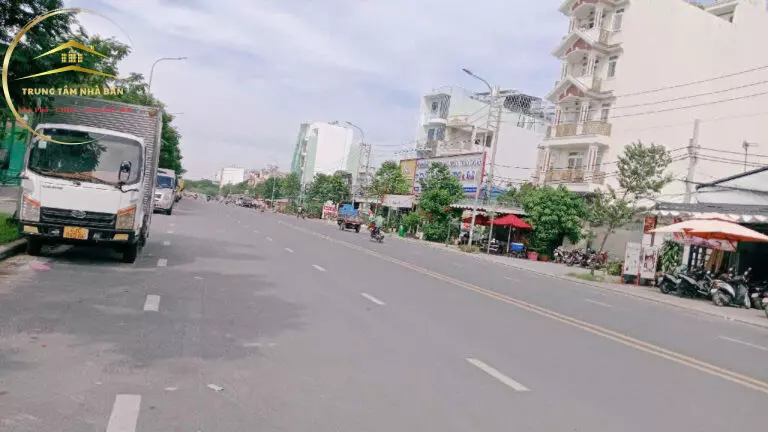 Tan Phu